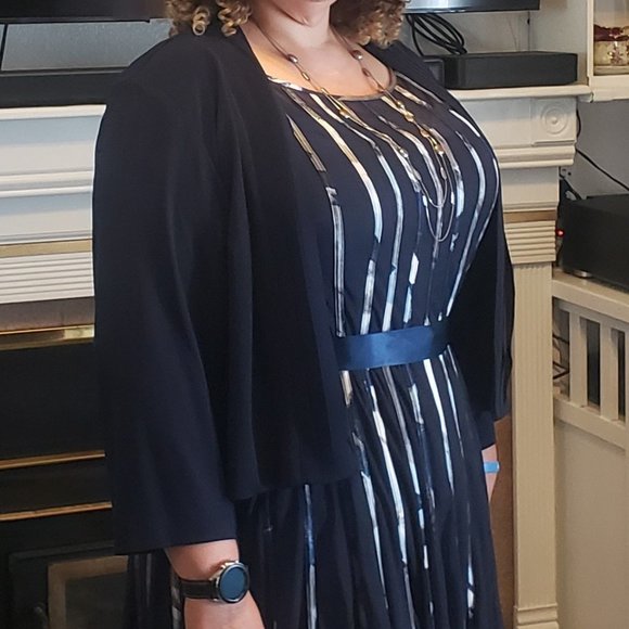 Jessica Howard Tops - Jessica Howard Cropped Dress Jacket Size 22W NWT